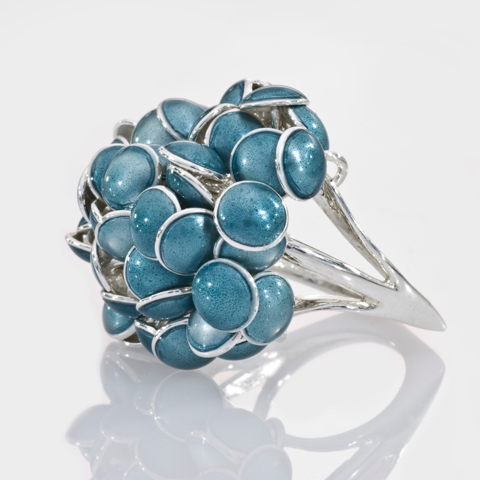Seashell ring (2013) — Kathrine Lindman