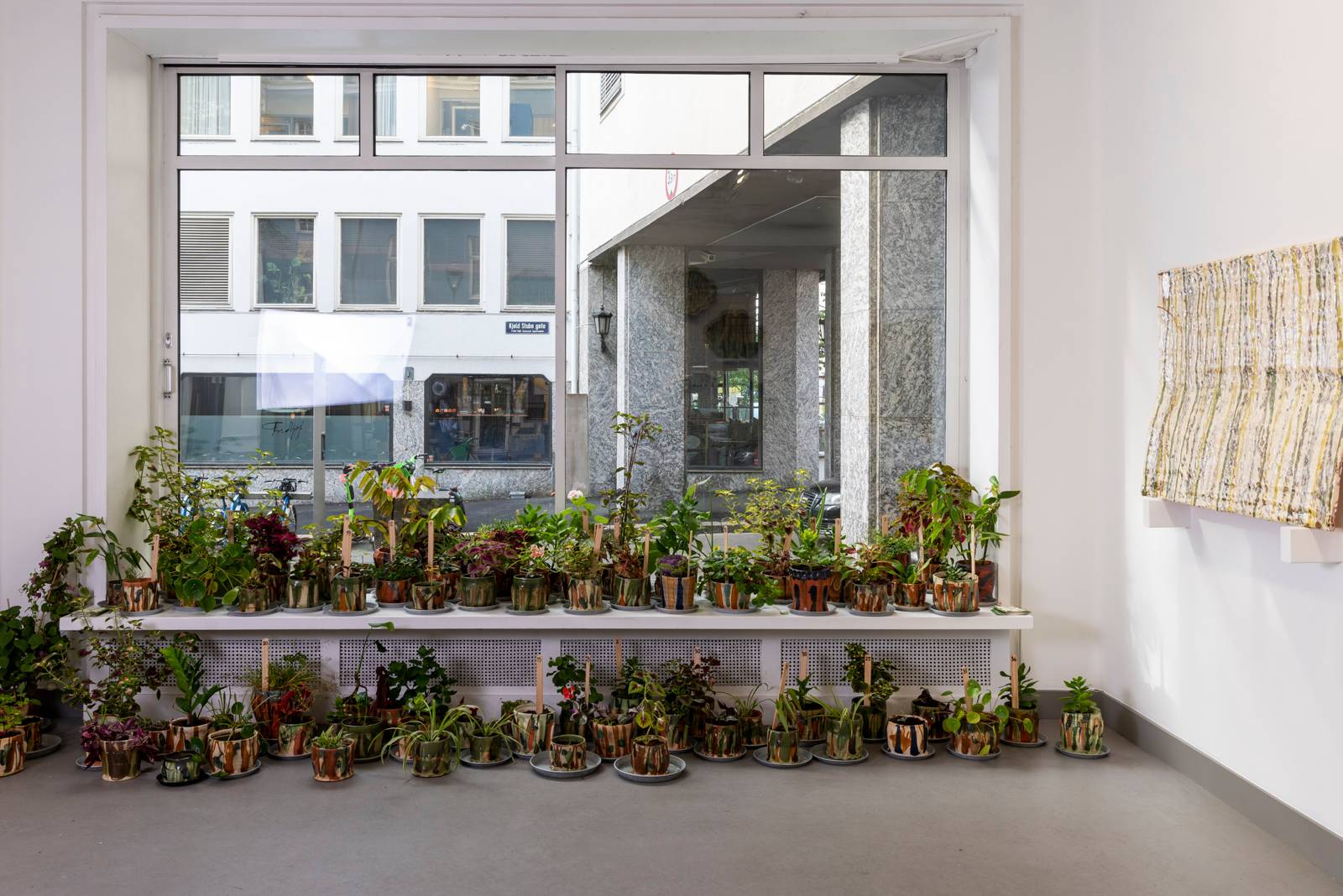 Blomsterpotter til inntekt for Sabima (2023) — Marit Tingleff