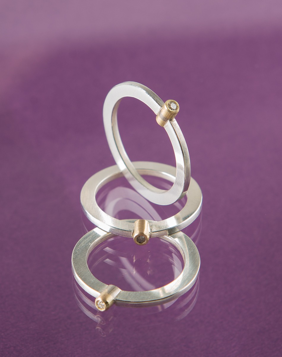 ring med diamant (2013) — Millie Behrens