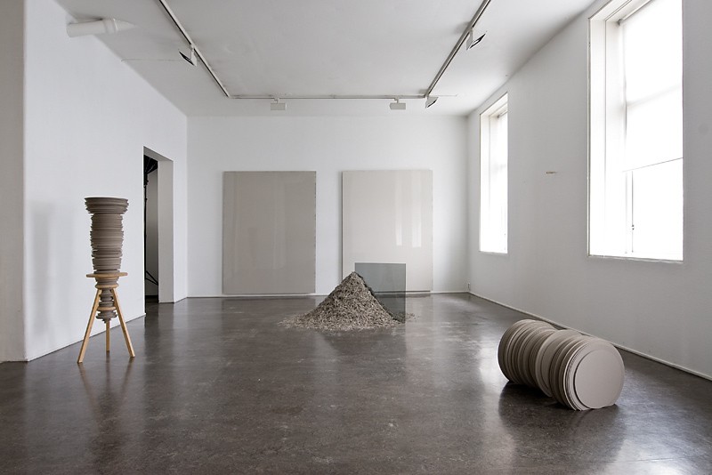 Oversiktsbilde fra utstillingen (2012) — Espen Brændsrød