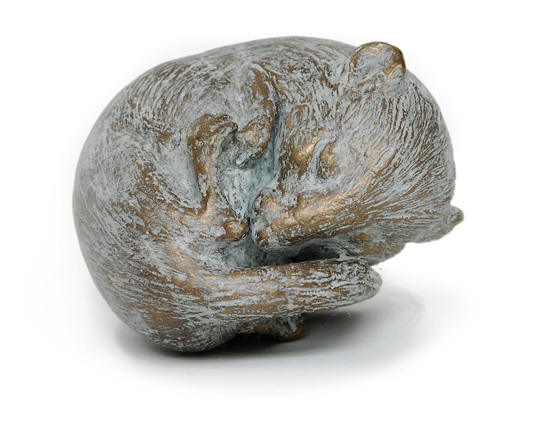 Hasselmus i dvale (2008) — Elena Engelsen