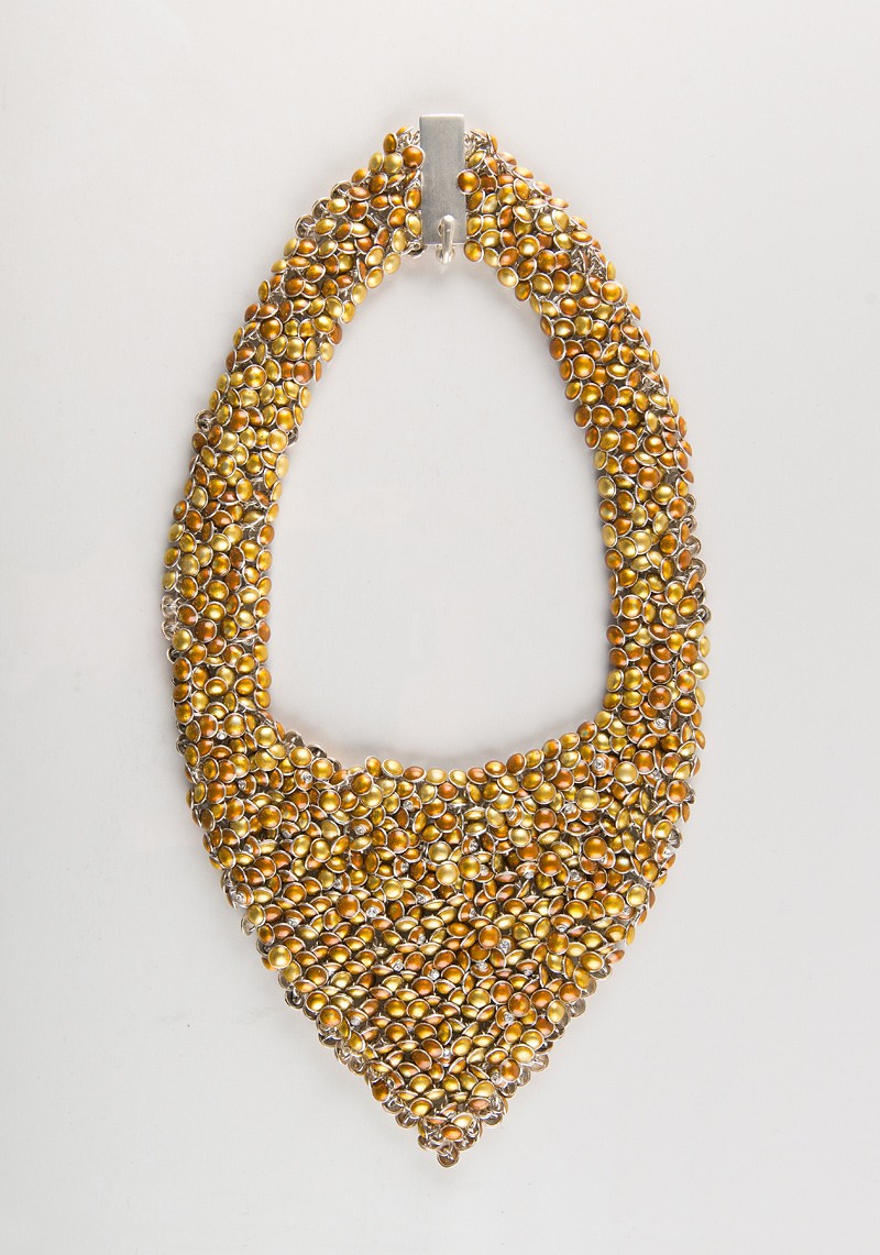 Gult halssmykke med cubic zirkonia (2013) — Kathrine Lindman