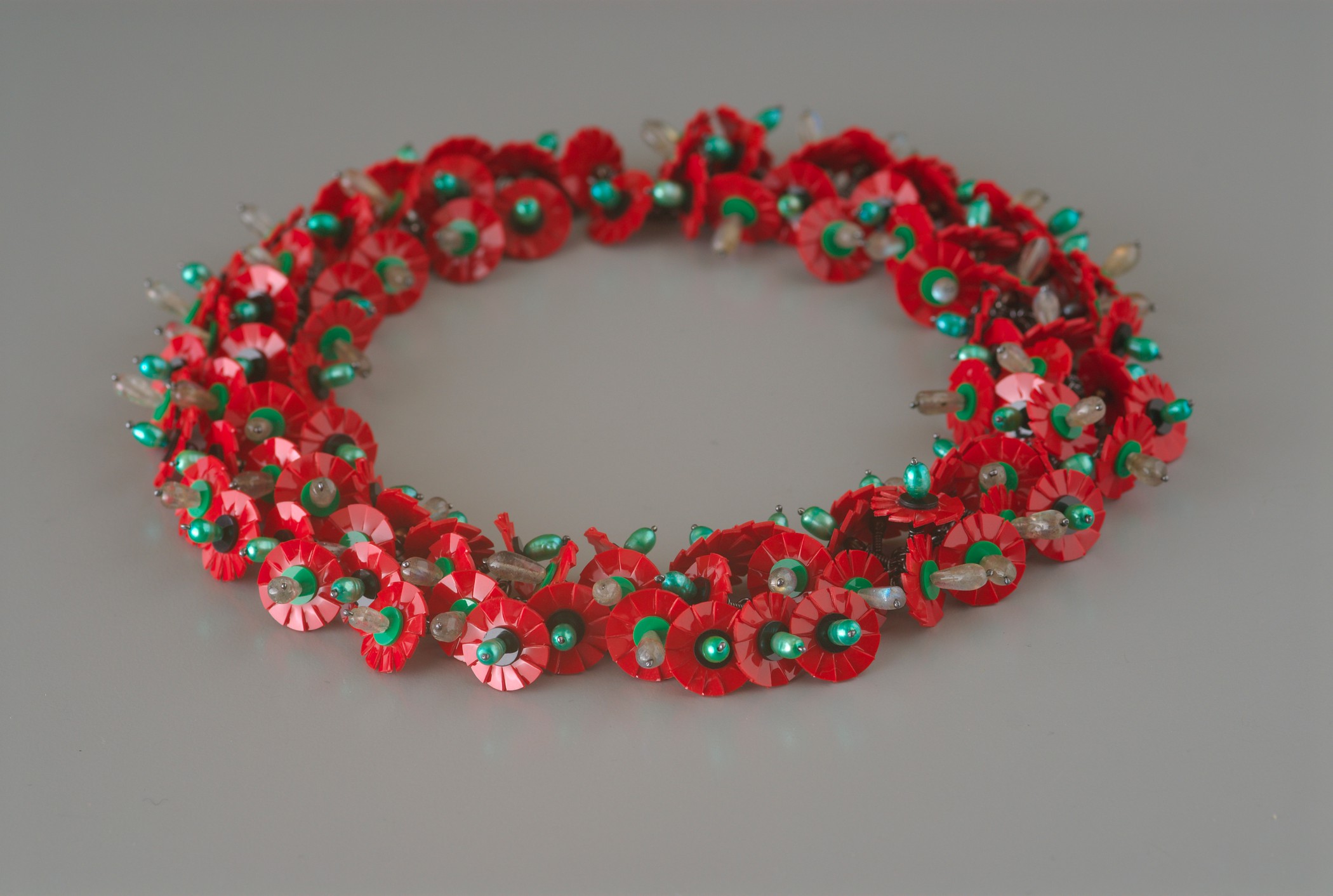 Rød blomsterflor (2008) — Inger Marie Berg