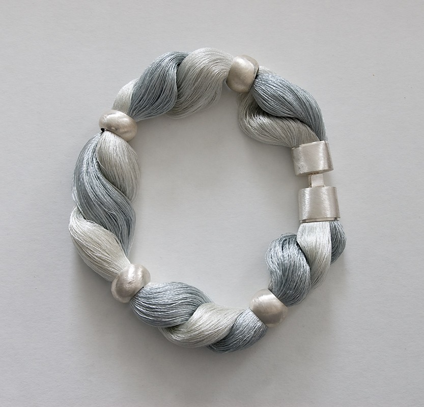 Birgit, halssmykke (2011) — Toril Bjorg