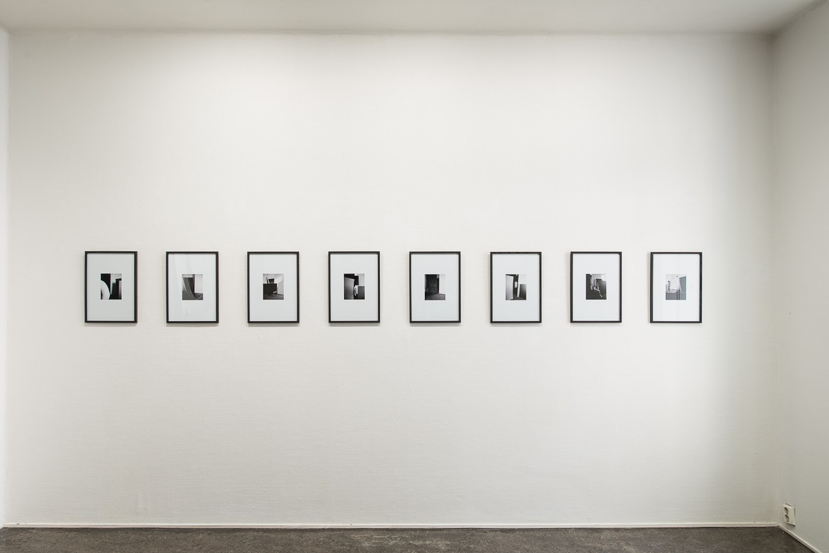 Untitled (Body in Space) # 1-8 (oversikt) (2013) — Marte Aas