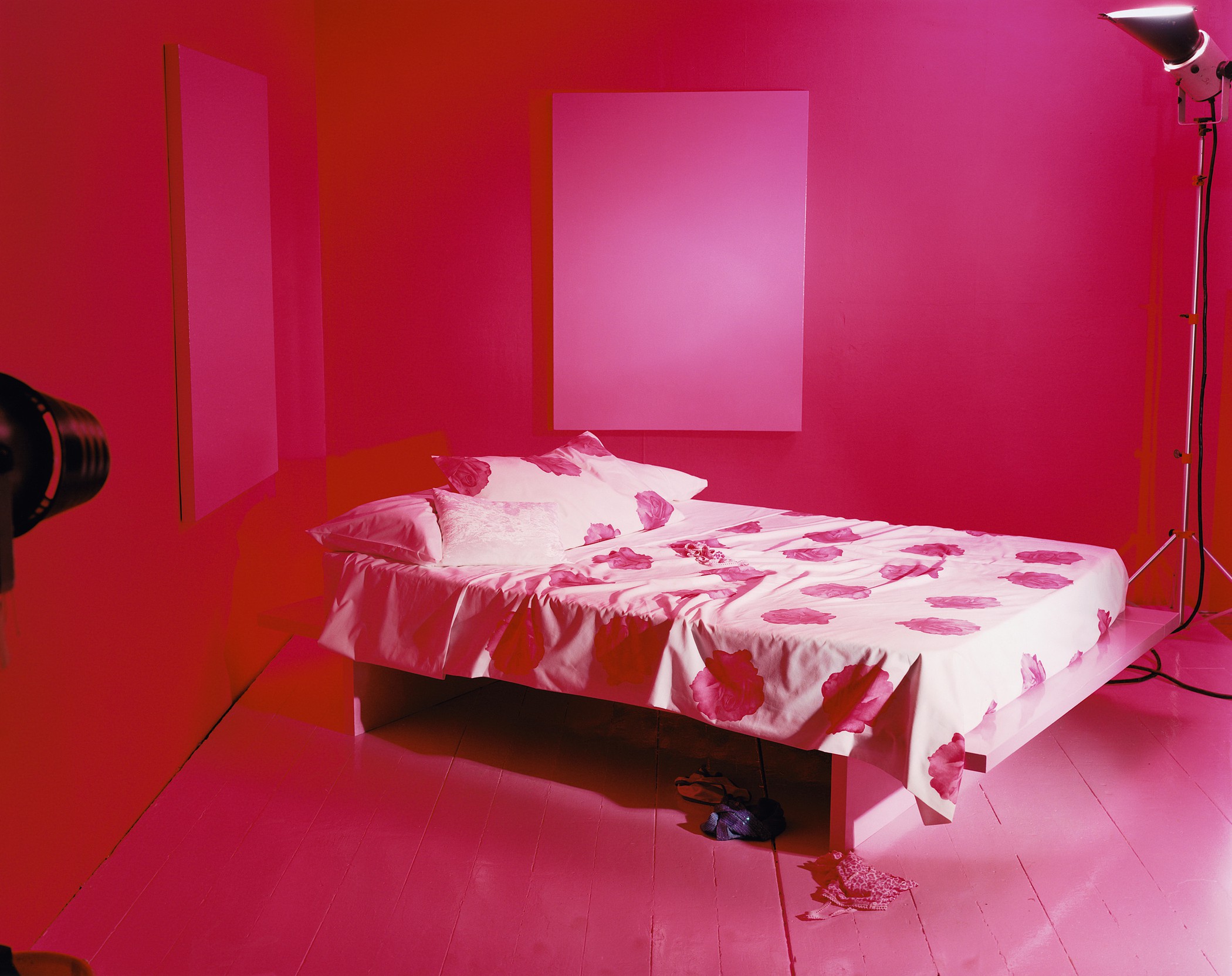 Egg Shell Pink Set (2004) — Jo Broughton
