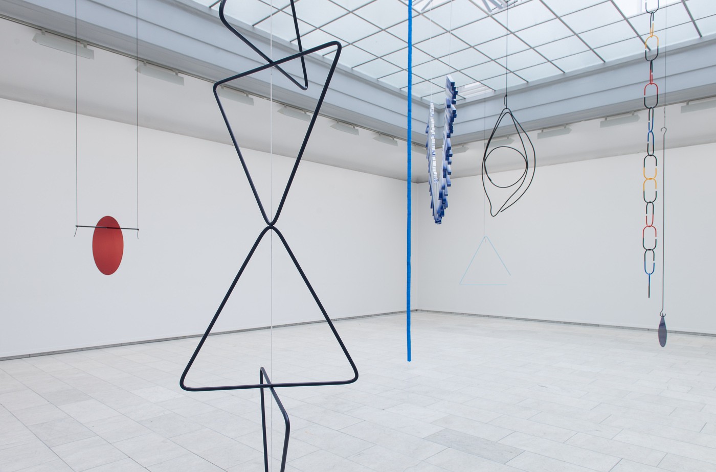 Oversiktsbilde fra utstillingen (2016) — Camilla Løw