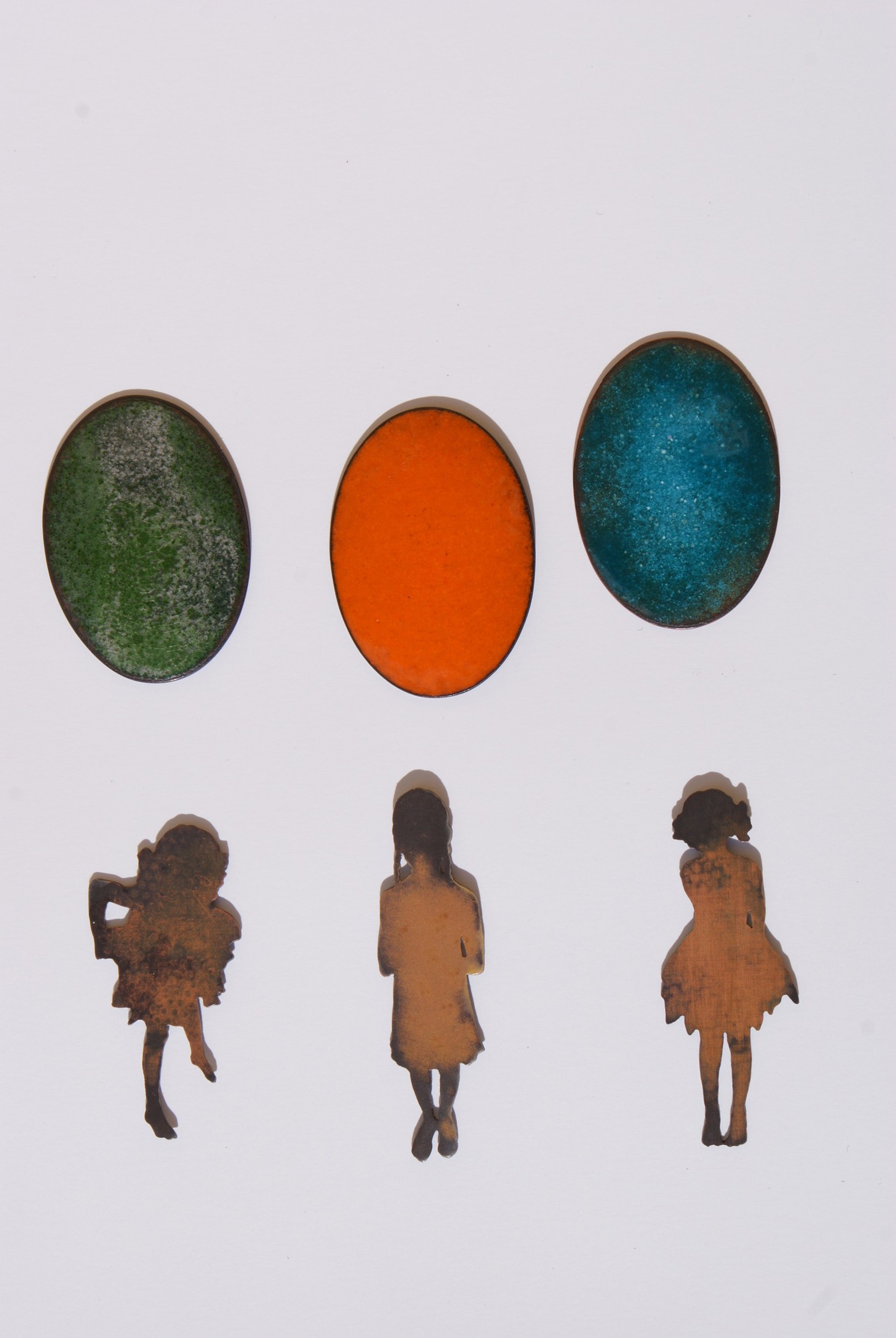 “Trio med ballong” (2010) — Anne Léger