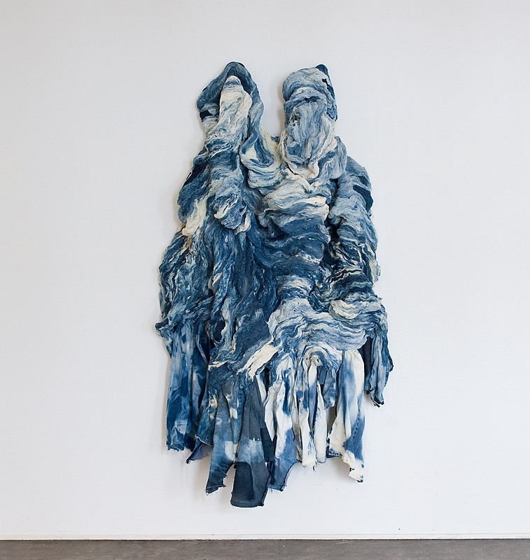 Waves (2010) — Hanne Friis